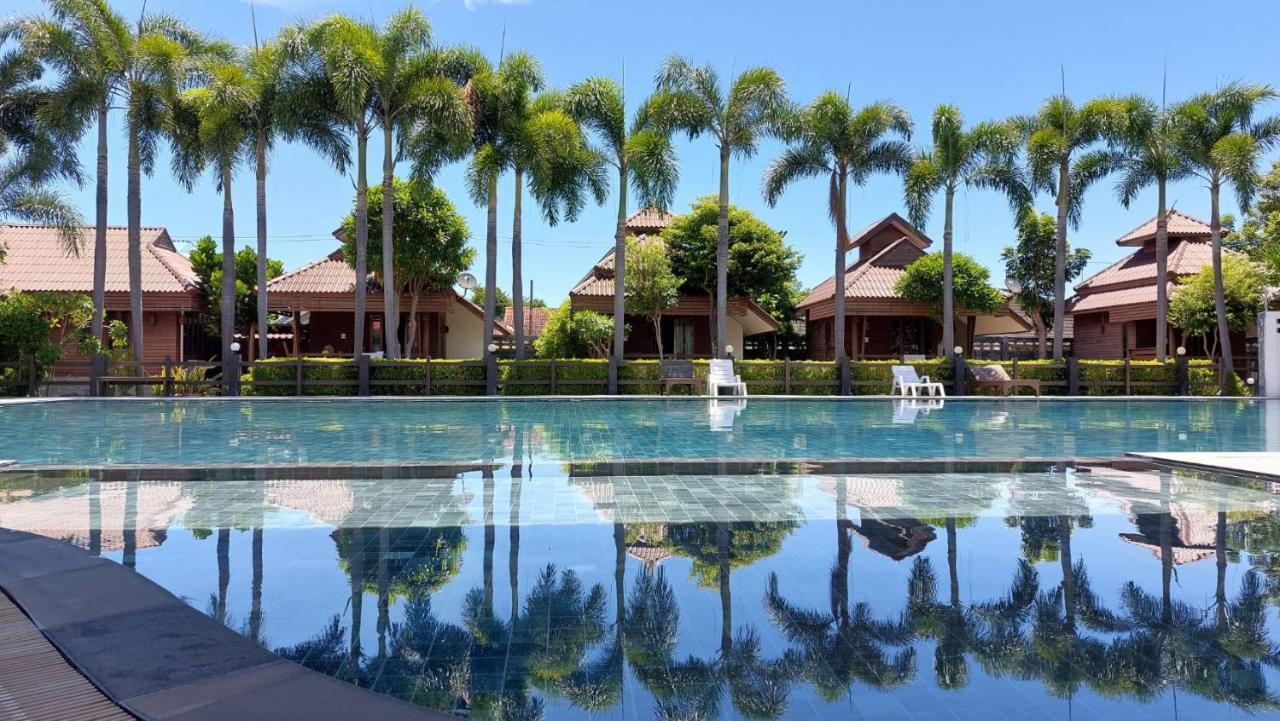 Ruenpurksa Resort Prachuap Khiri Khan Ngoại thất bức ảnh